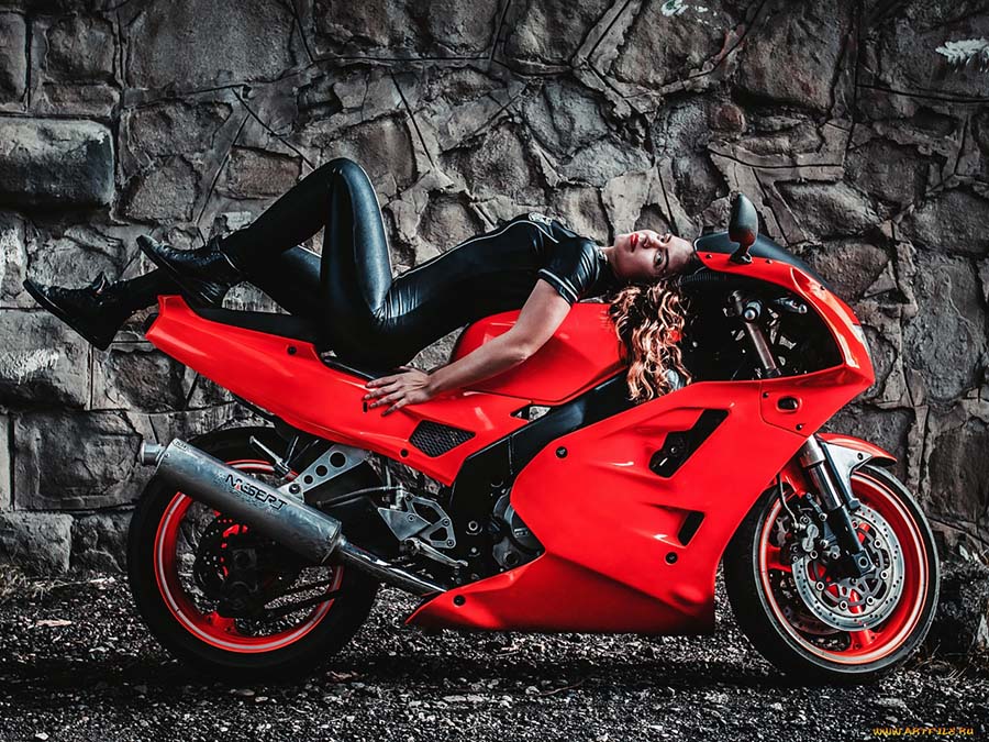Beautiful girl Beautiful girls and motorcycles in Marseille