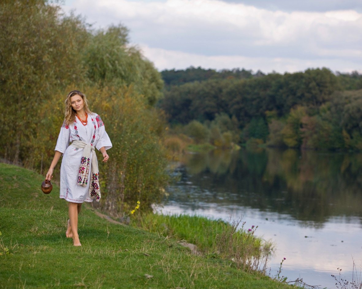 Nude girl Slavic women in Marseille