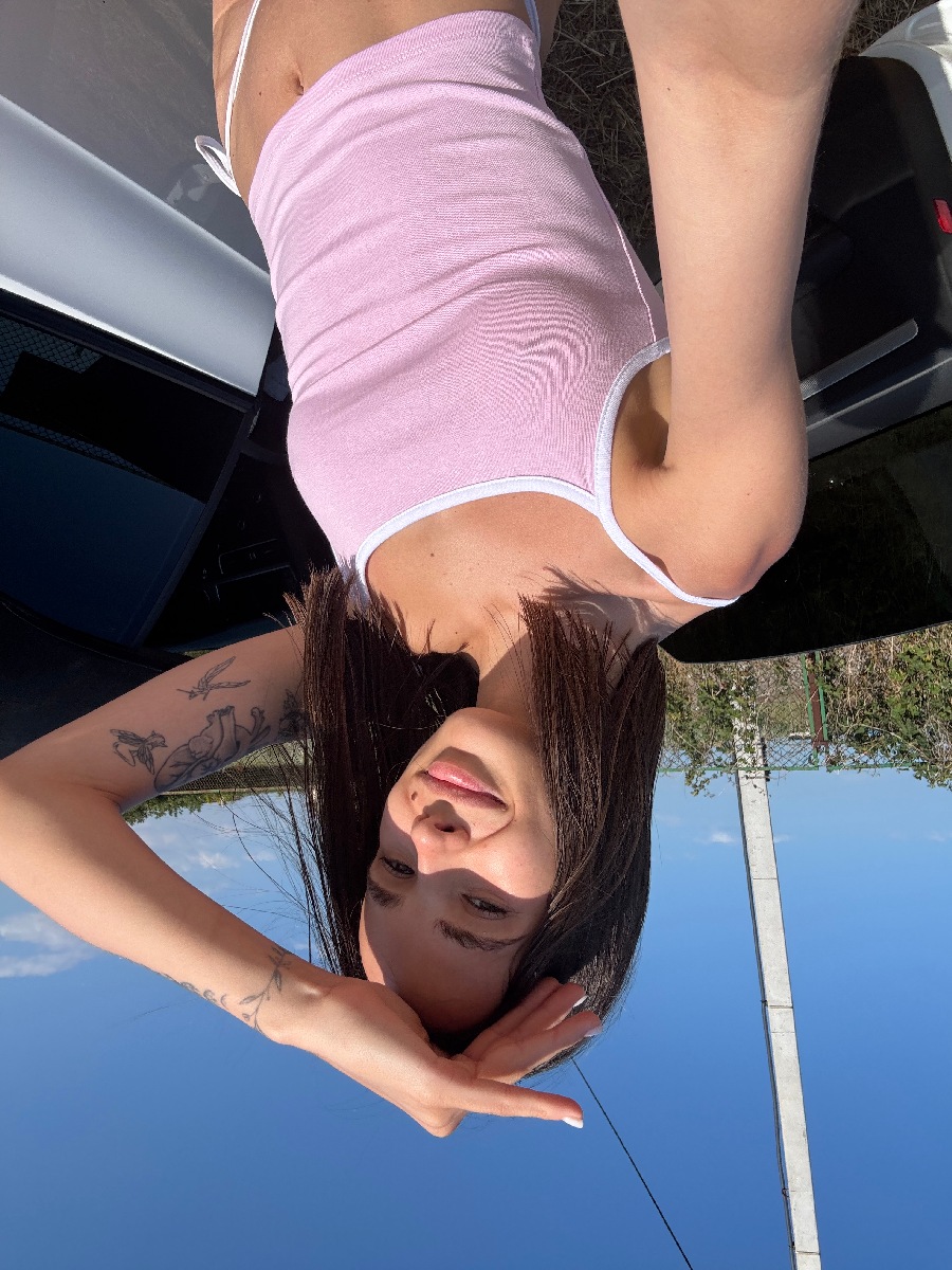 Sexy model Tina in Marseille